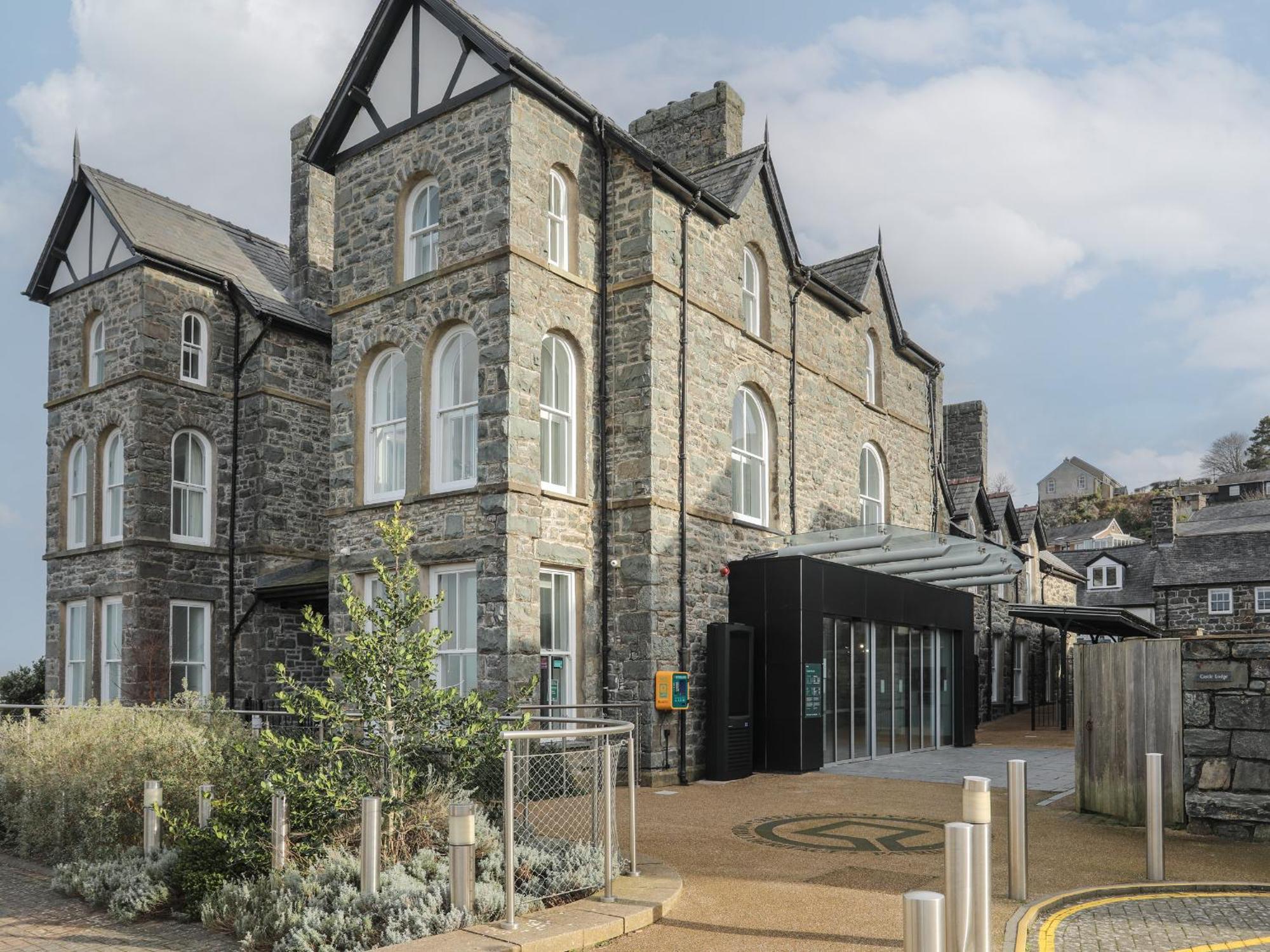 Harlech Apartments - Gwern Exterior photo